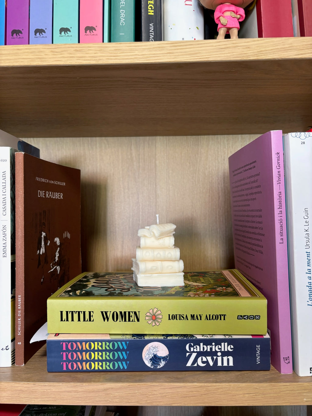 Bücher Kerze